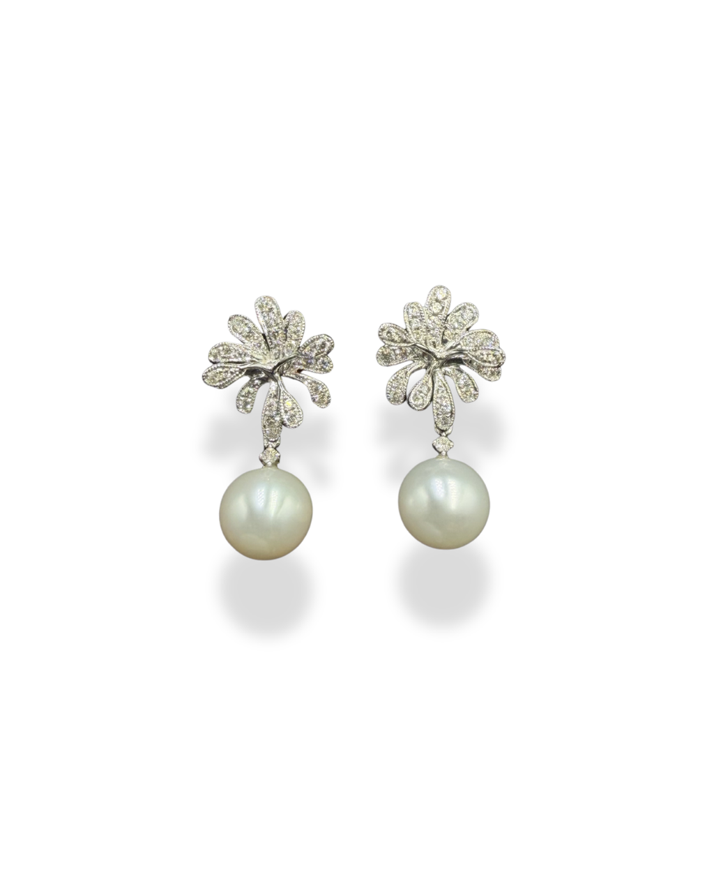 Princess signature Pearl Earrings