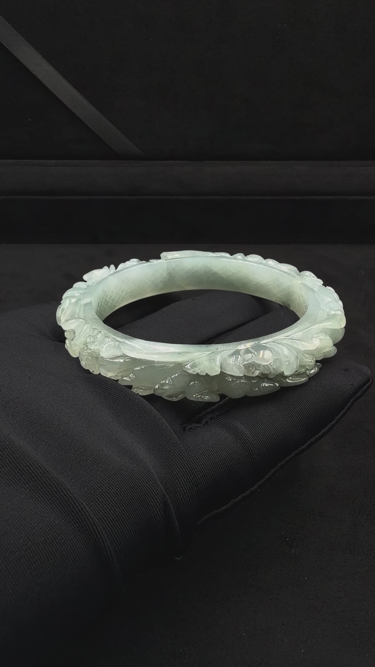Engraved Jade bangle